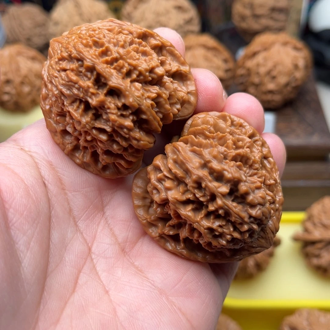 【闪购商品】文玩核桃手把件麻核桃