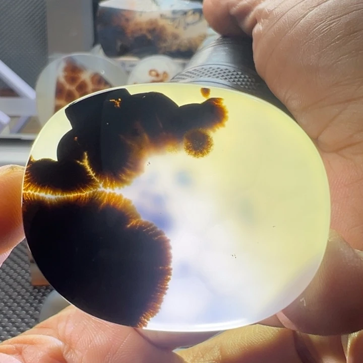 未镶嵌玛瑙/玉髓珠宝奇石