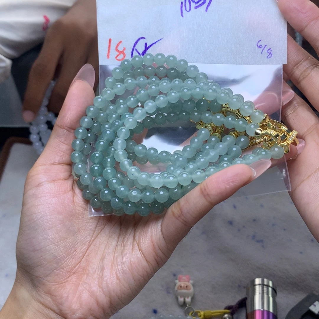 定制翡翠未镶嵌天然缅甸翡翠多样性