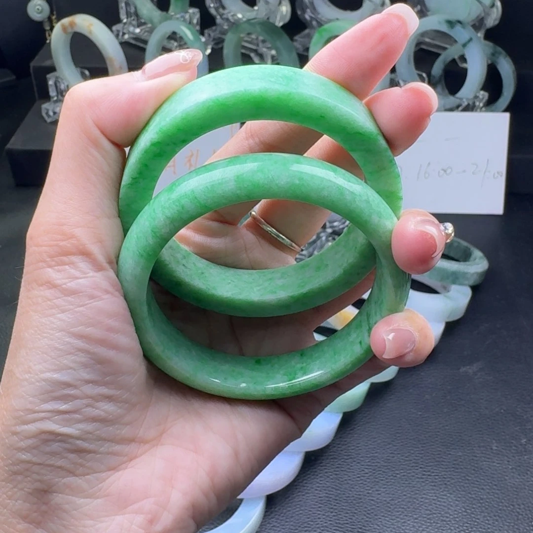 未镶嵌翡翠定制翡翠