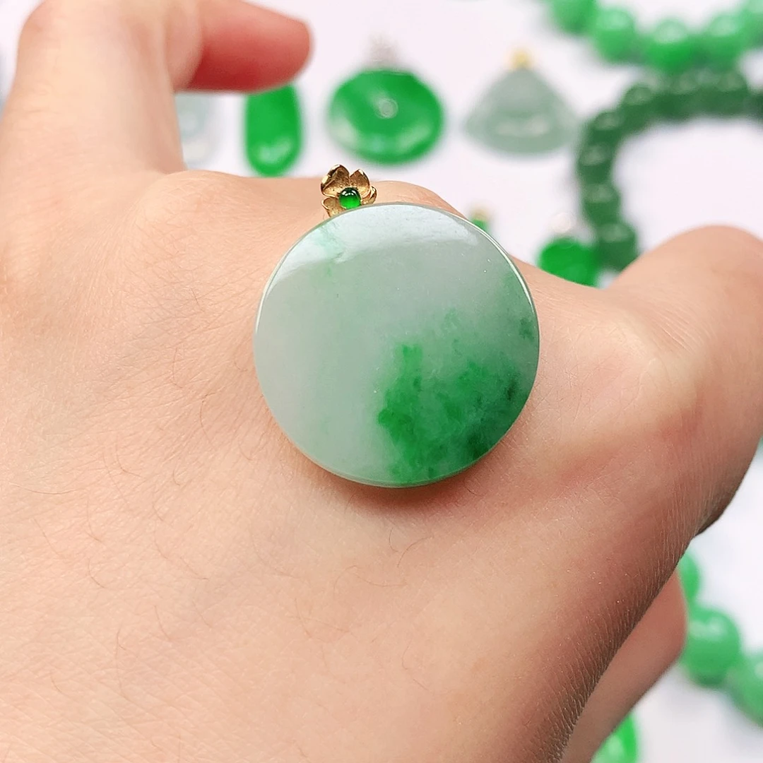 吊坠(不含链)18K金镶嵌翡翠