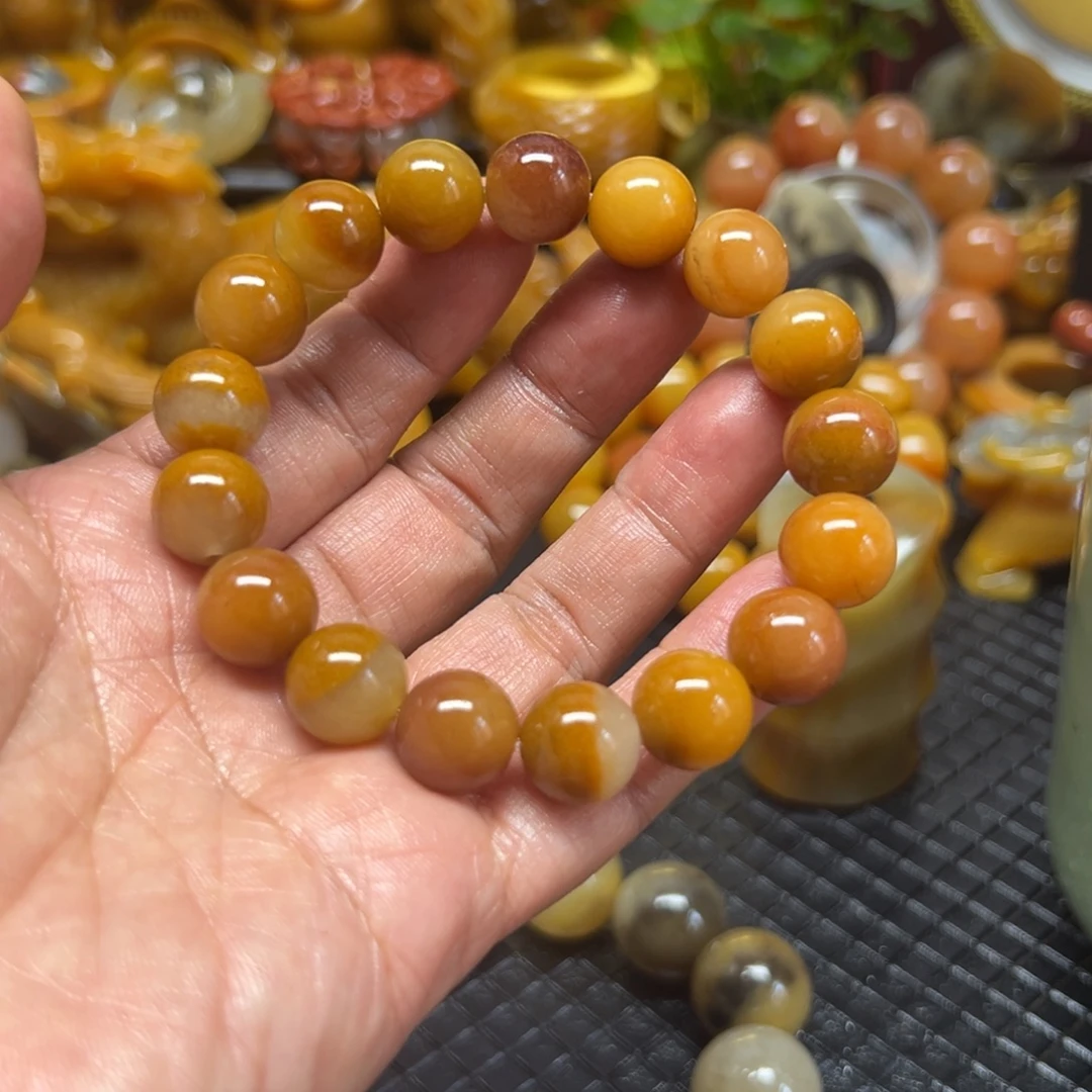 石英质玉未镶嵌颈饰