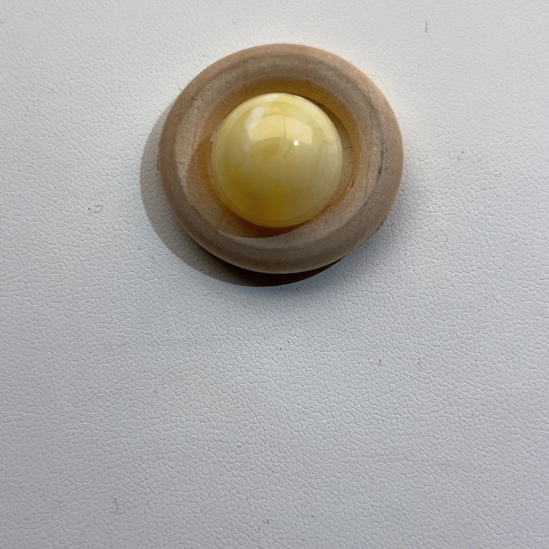 蜜蜡裸石未镶嵌不**嘚圆珠
