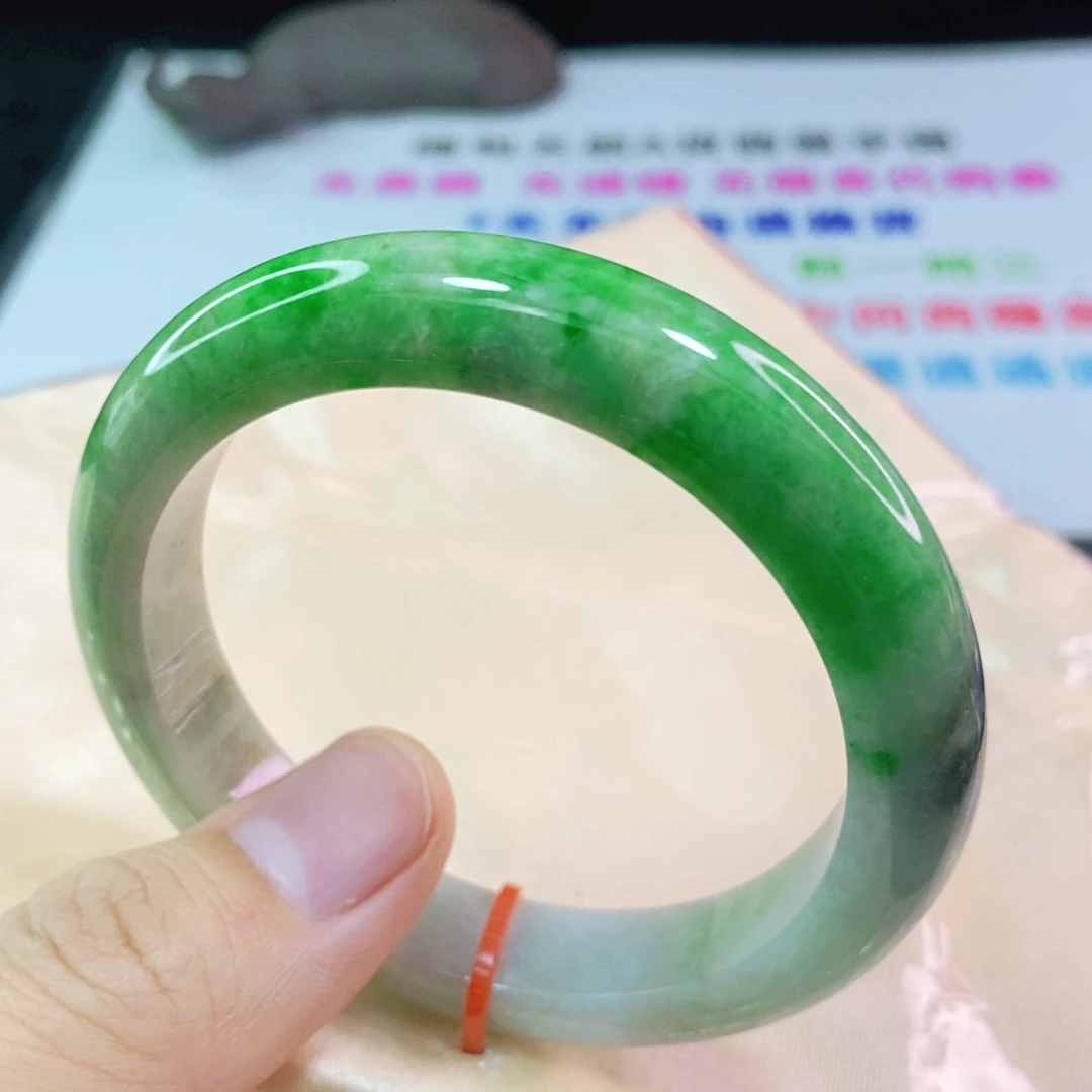 翡翠手镯未镶嵌5455圈口