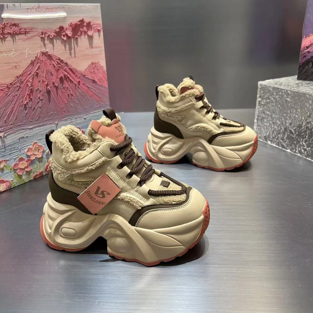 【雪国列车】加绒爆款2024新款松糕底百搭皮面老爹鞋女增高时尚鞋