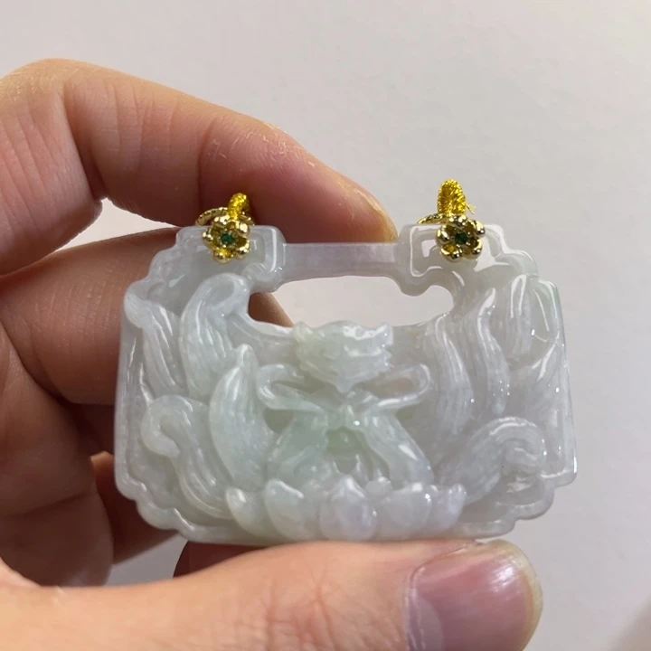 翡翠吊坠(赠链)未镶嵌代编织