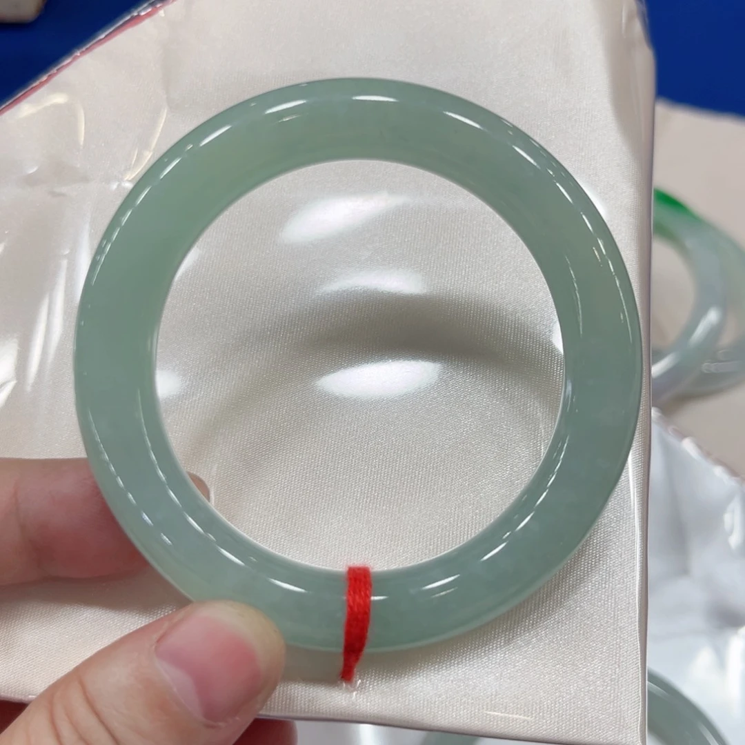 翡翠未镶嵌手镯51.4圆