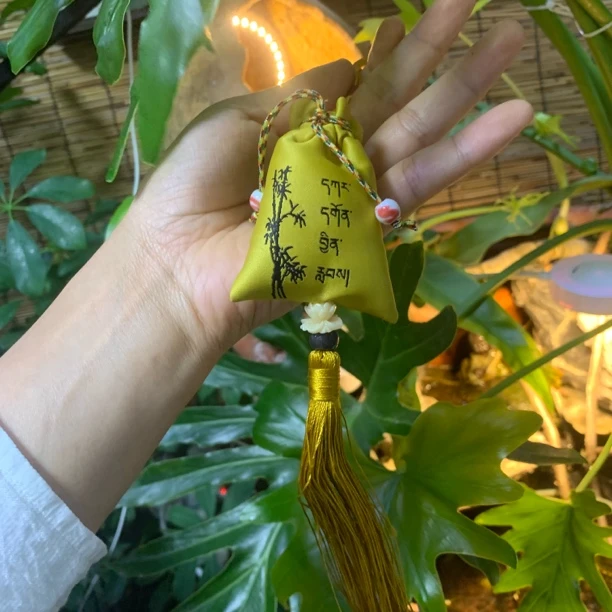 端午特惠甘孜年供香包挂件