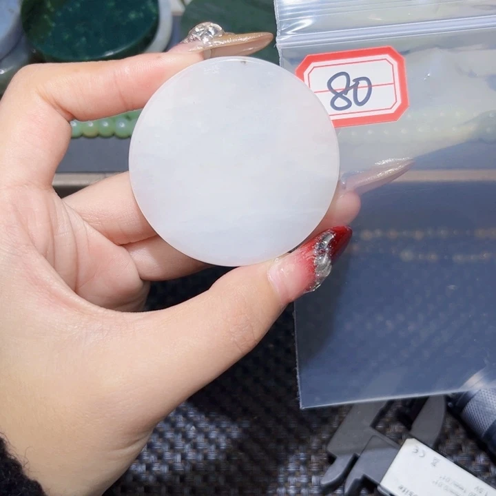 和田玉和田玉边角料随机发未镶嵌