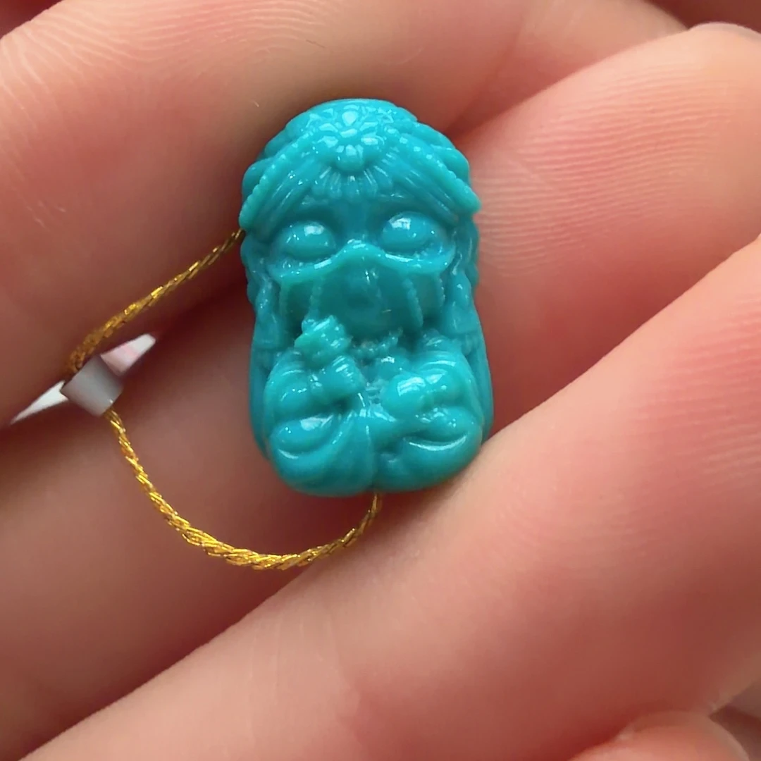 绿松石未镶嵌颈饰