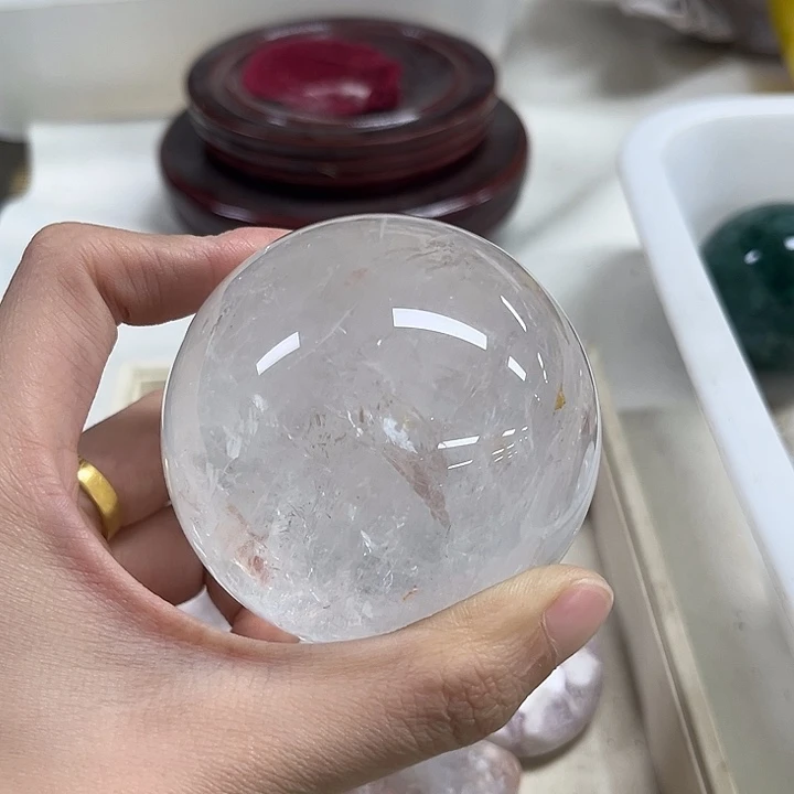 麦***夫未镶嵌水晶大型摆件（非配饰）