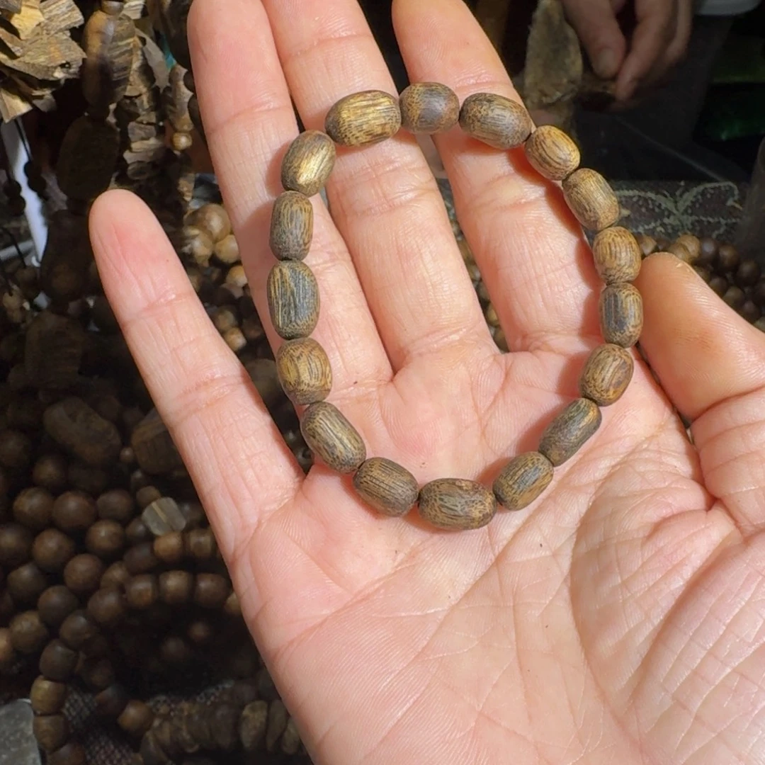 J***y沉香枕沉香海南乌身5.6克老料