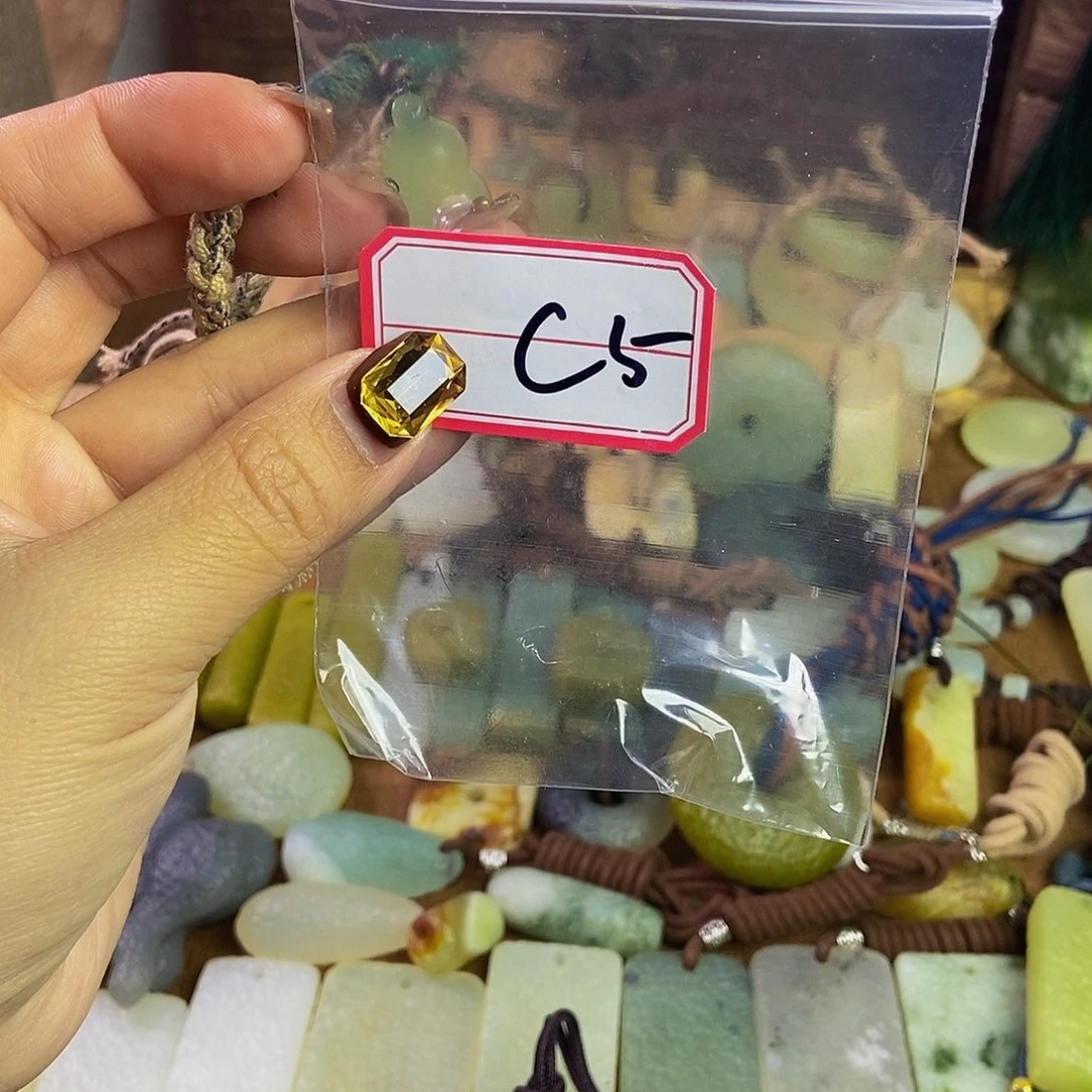 蛇纹石玉手链未镶嵌万*人