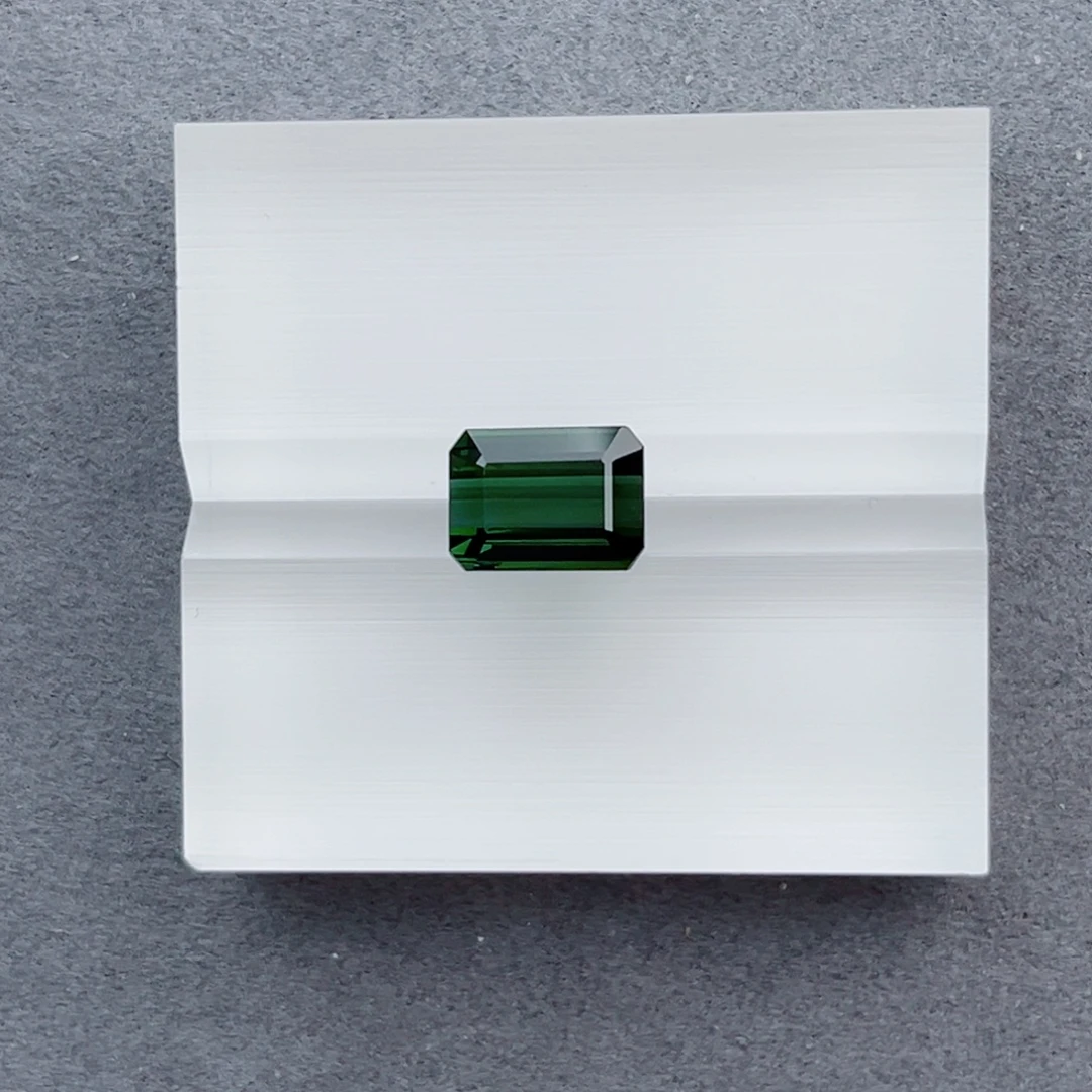 碧玺珠宝半成品未镶嵌天然全净无瑕3.69CT