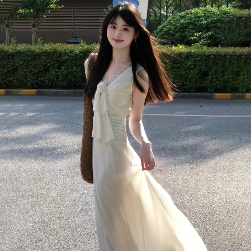 法式白色无袖连衣裙子夏季2025新款独特漂亮掐腰长裙财阀千金女装