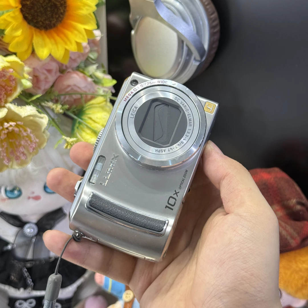 9新 Panasonic/松下 松下tz5小长焦色彩感好滤镜多适合新手带配件