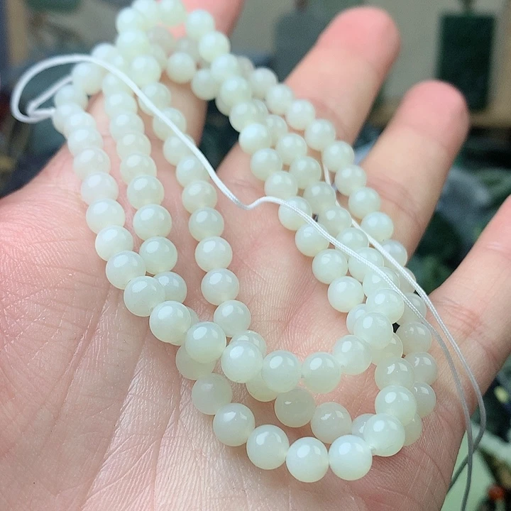 未镶嵌和田玉挂件陈*虎