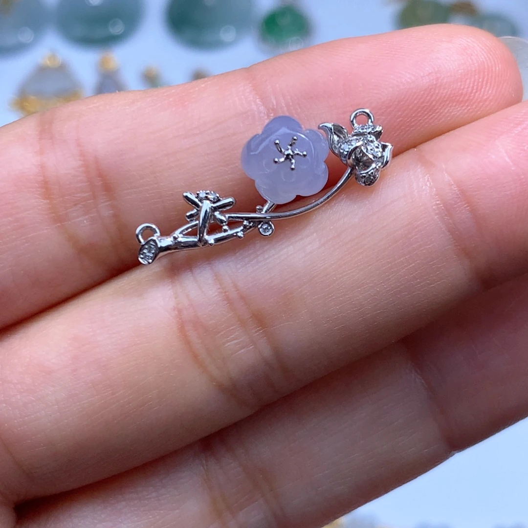 翡翠18K金镶嵌吊坠(不含链)莲花珠