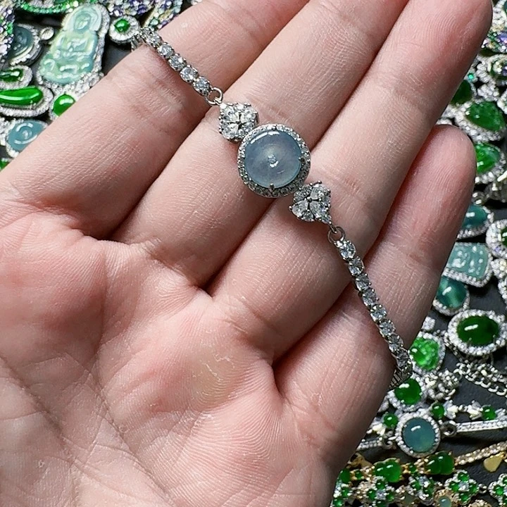 翡翠颈饰未镶嵌天然A货翡翠放漏