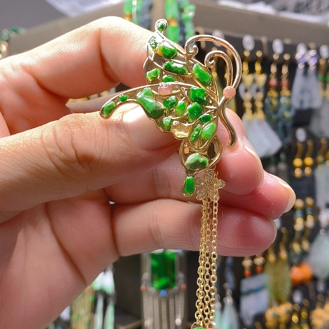 未镶嵌翡翠耳饰翡翠