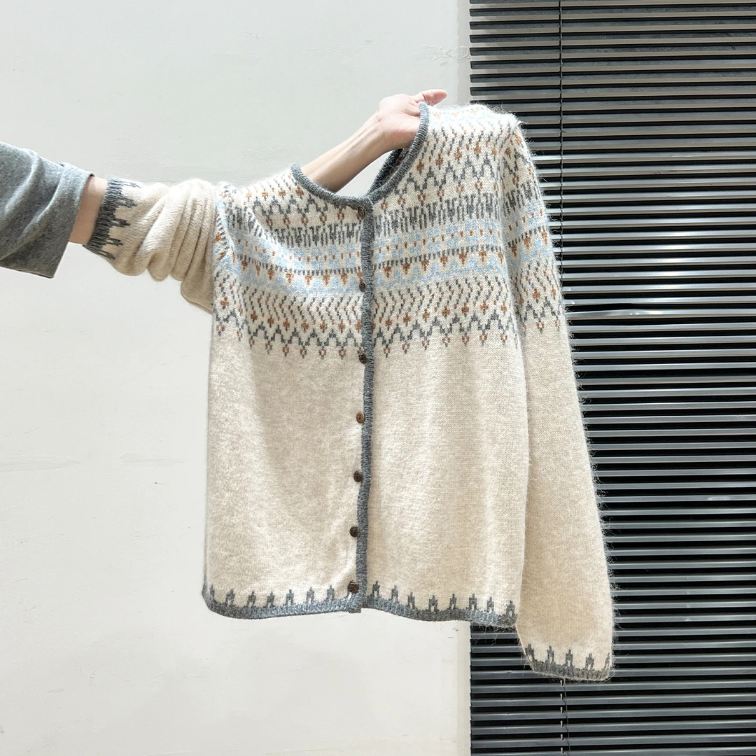 韩系费尔岛提花保暖毛衣女秋冬季新款宽松慵懒风长袖针织开衫外套