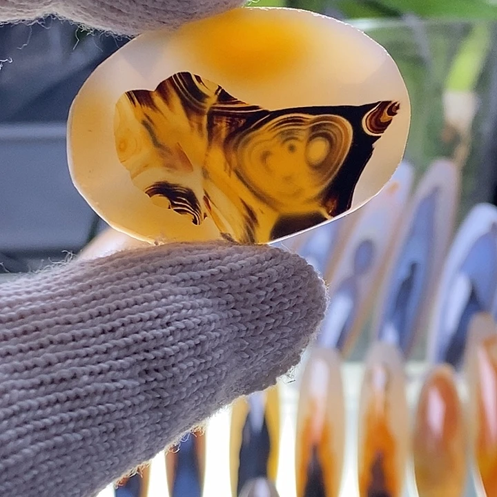 玛瑙/玉髓未镶嵌珠宝半成品110