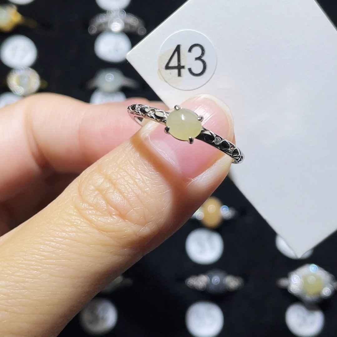 翡翠未镶嵌戒指戒指