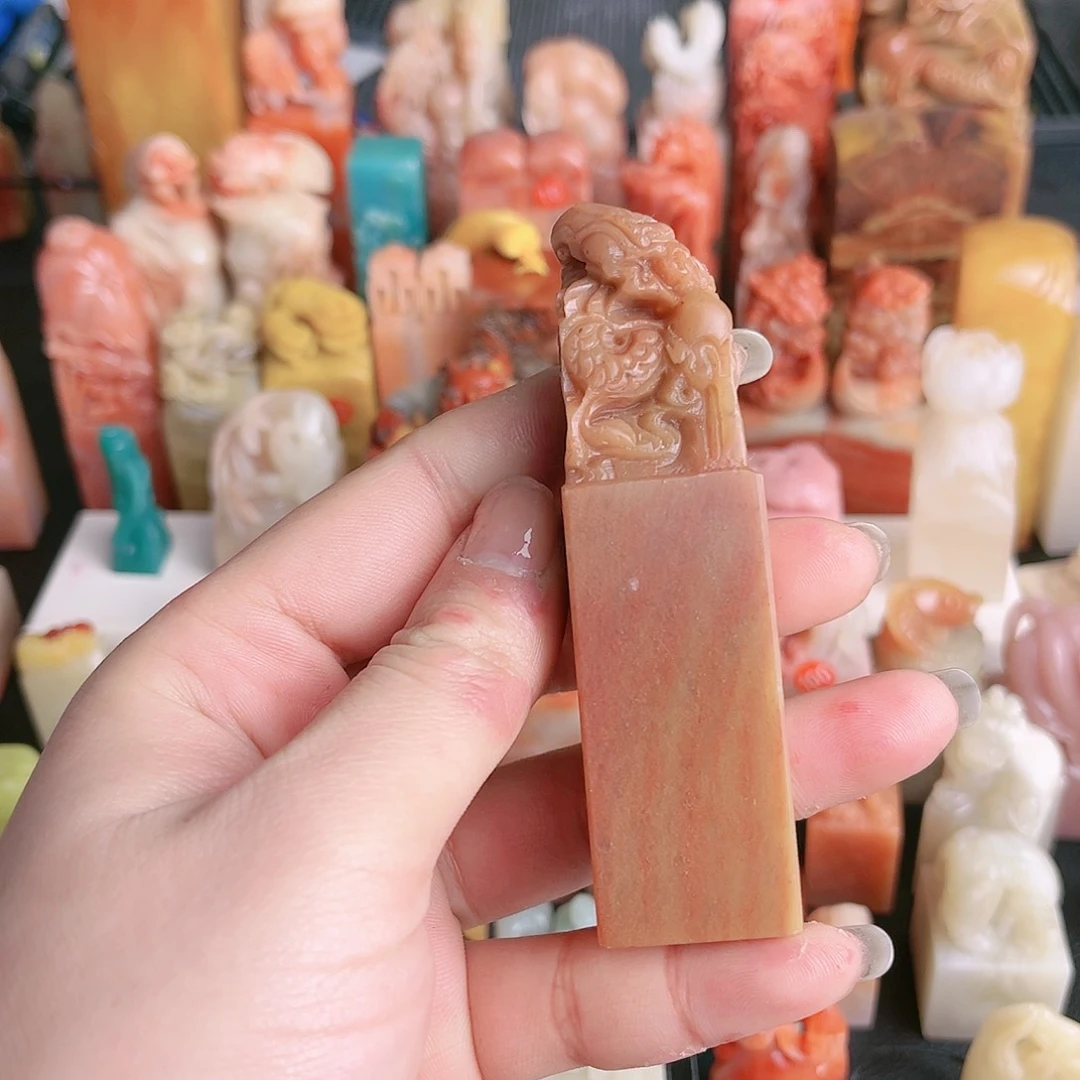 寿山石印石龙戏珠