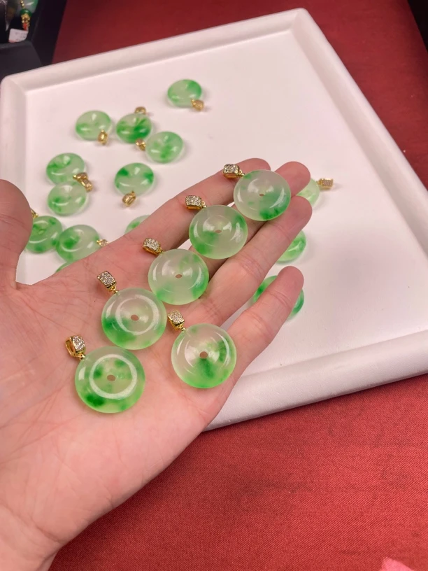 A12翡翠单品吊坠