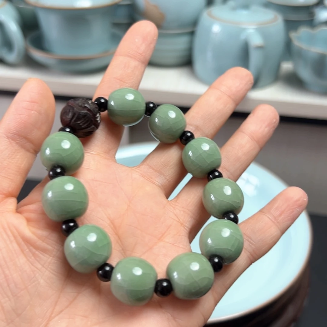 豆绿手串汝瓷汝瓷汝瓷