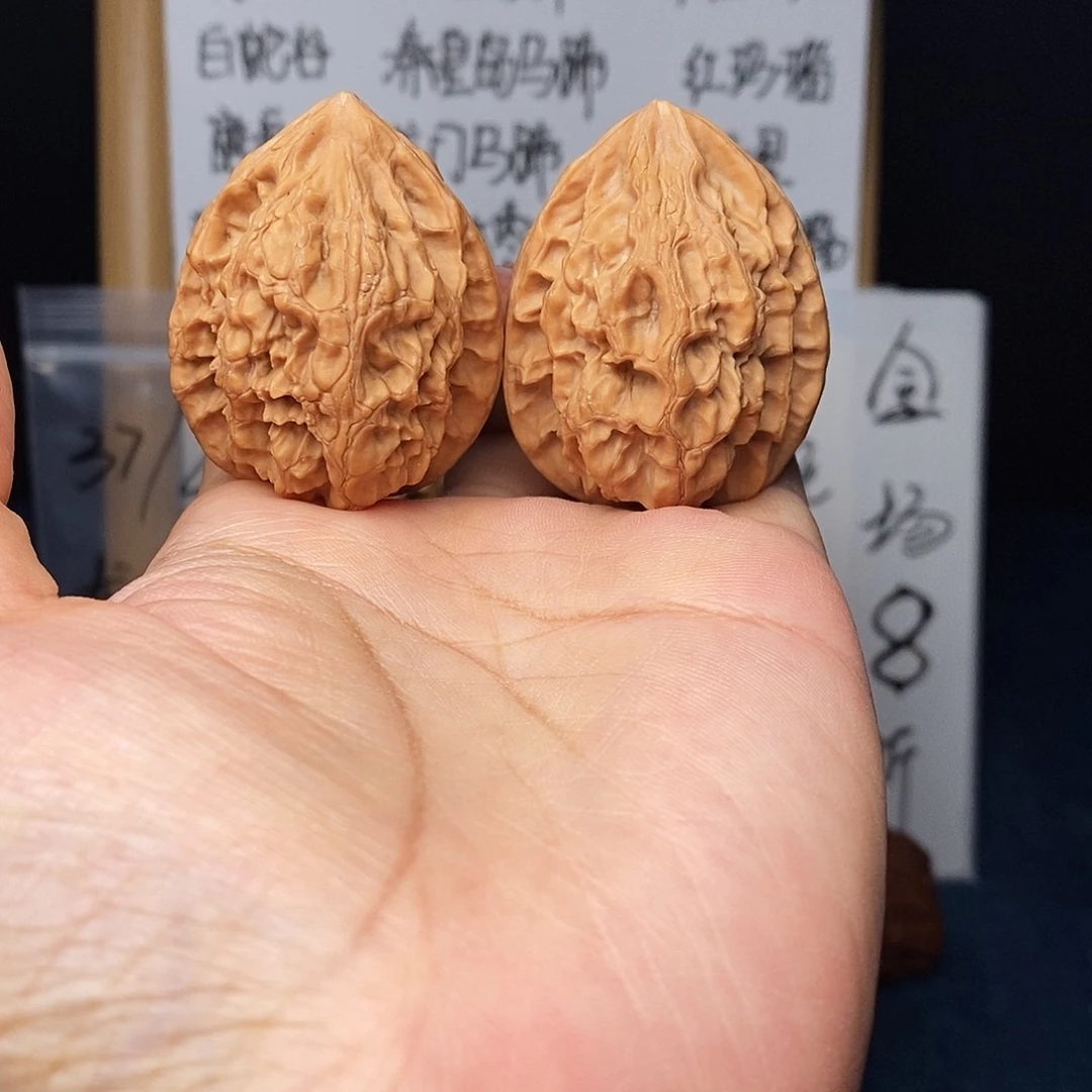 文玩核桃把件朱雀鸡心