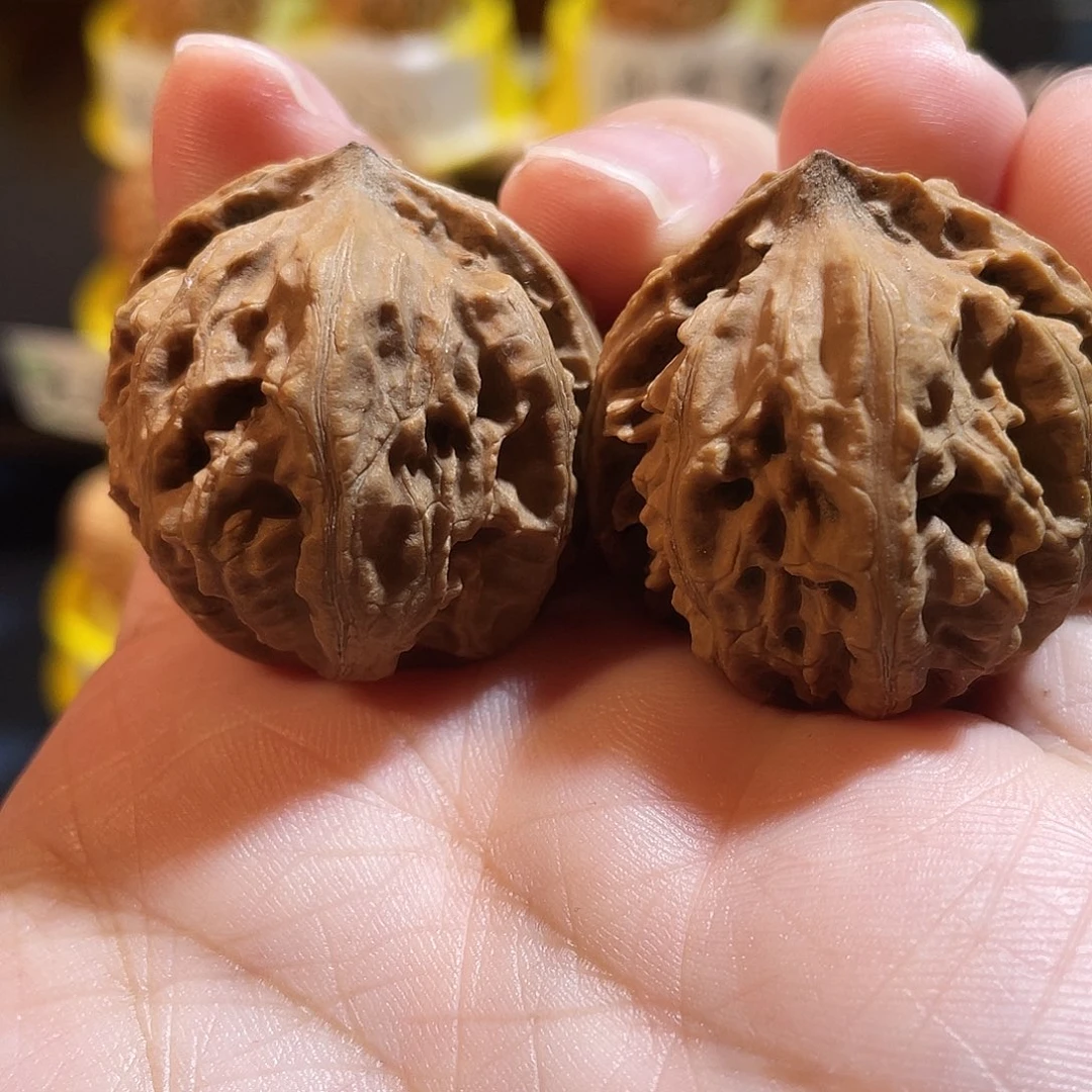 吊坠文玩核桃绣球