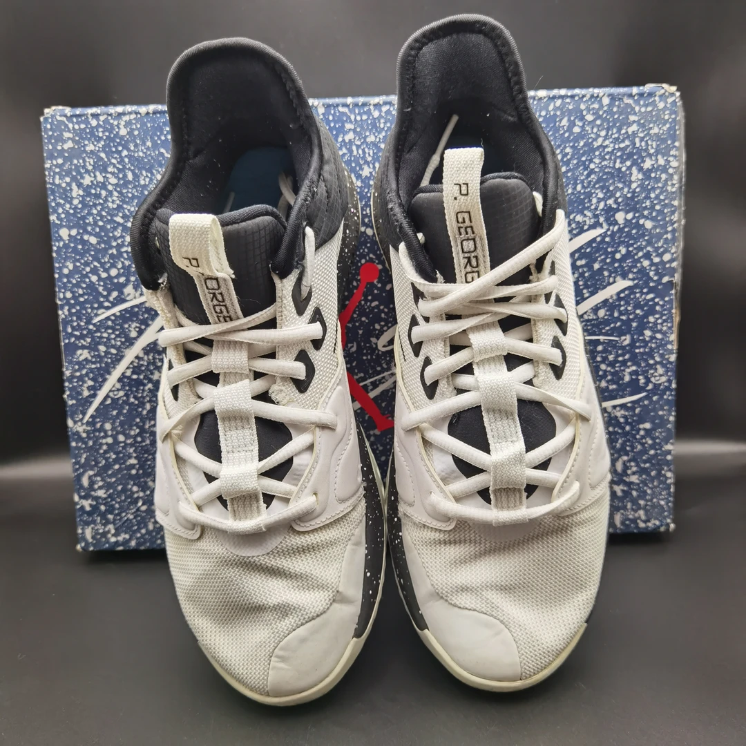 42码/pg3 黑白/品相不错