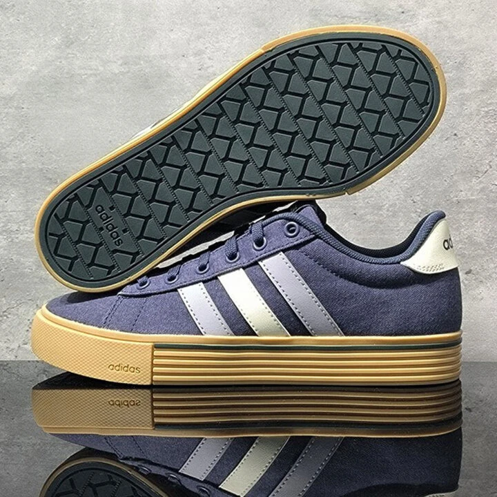 adidas阿迪达斯休闲鞋男鞋女鞋低帮轻便运动缓震透气板鞋 JH6921