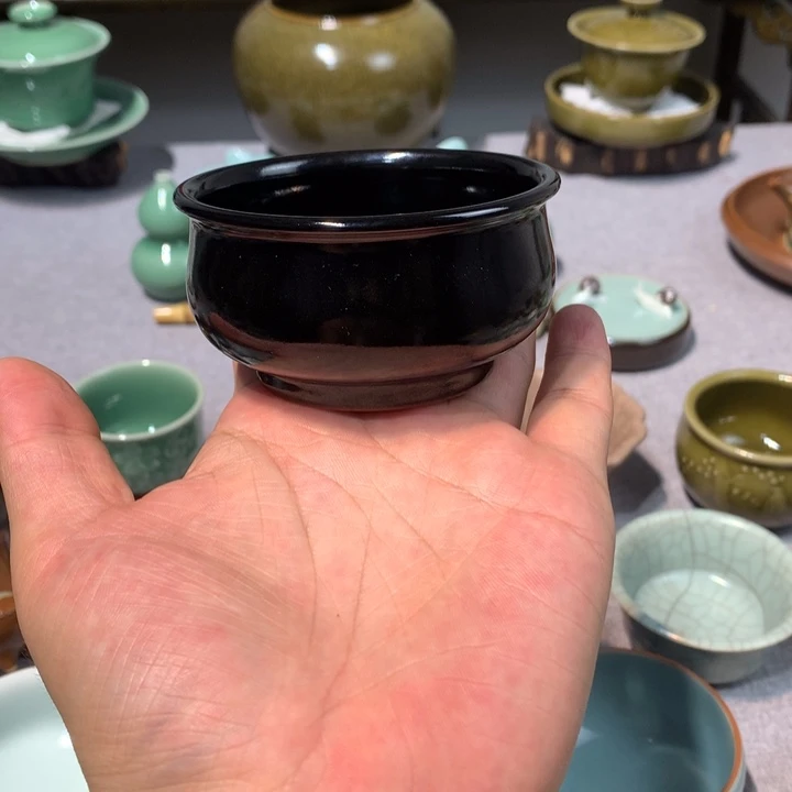 龙泉青瓷乌金釉风水缸杯