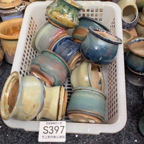 紫砂花盆微瑕397口径5厘米左右