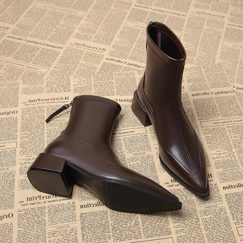 真皮法式尖头高跟绝美小短靴女2025秋小个子英伦风休闲靴