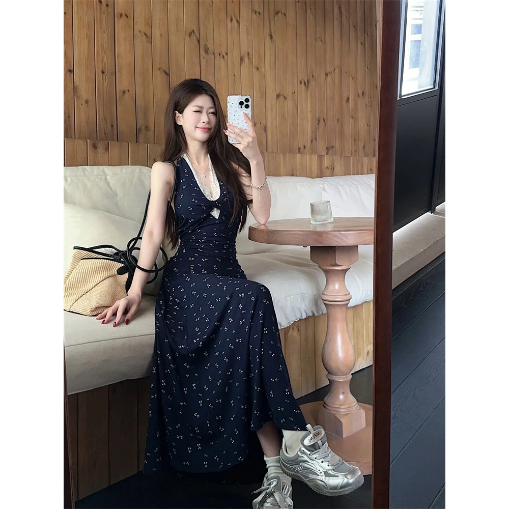 【运补6米】碎花挂脖连衣裙女夏蕾丝收腰包臀裙子气质海边度假长裙