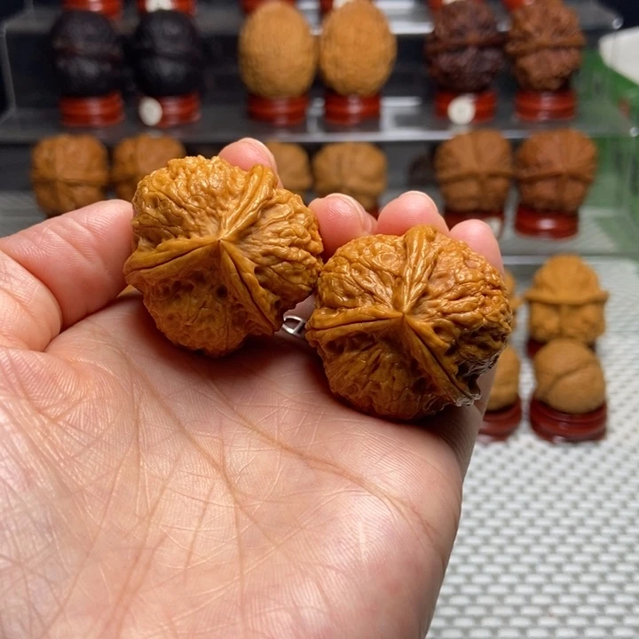 把件文玩核桃七星三棱