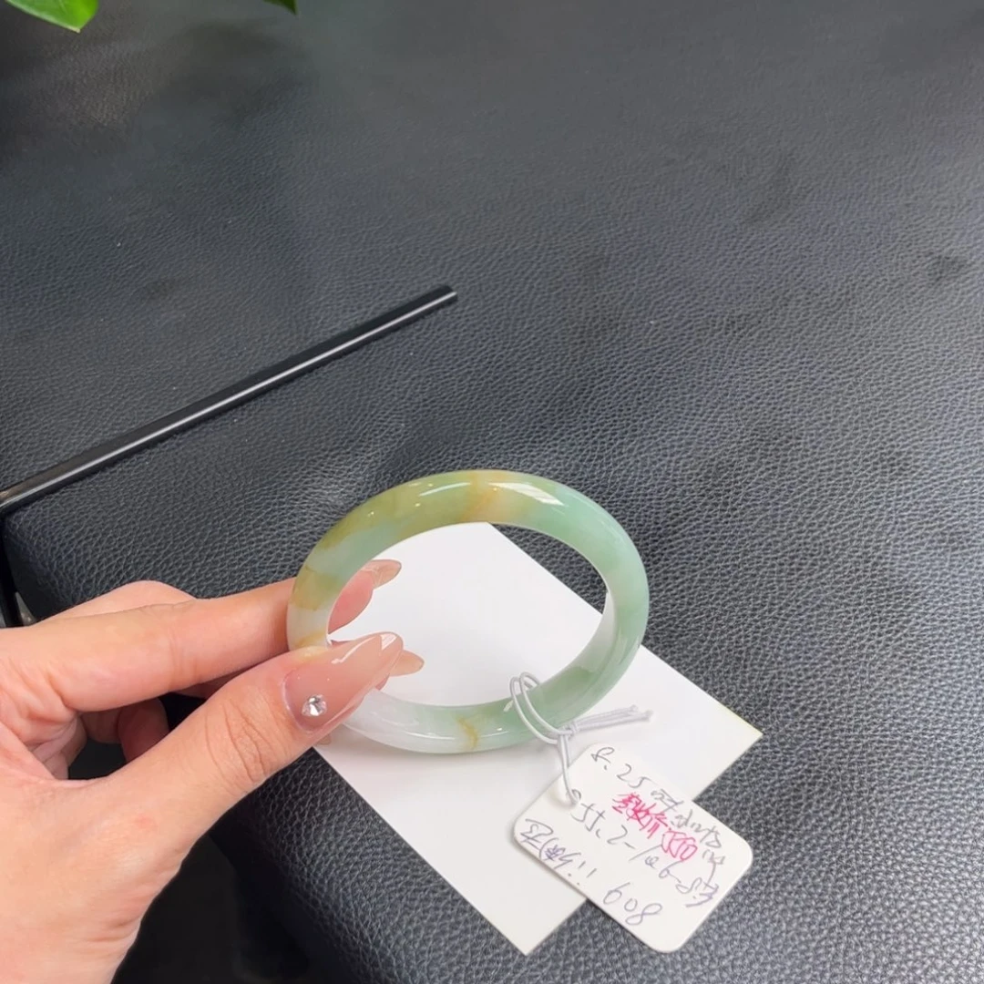 未镶嵌手镯翡翠手镯