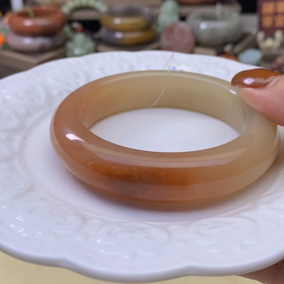 【闪购商品】未镶嵌手镯石英岩玉