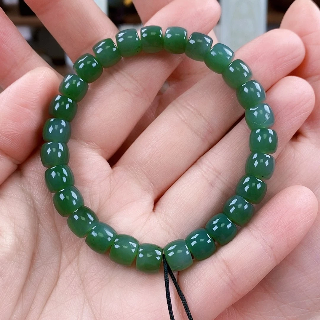 和田玉颈饰未镶嵌八**菇