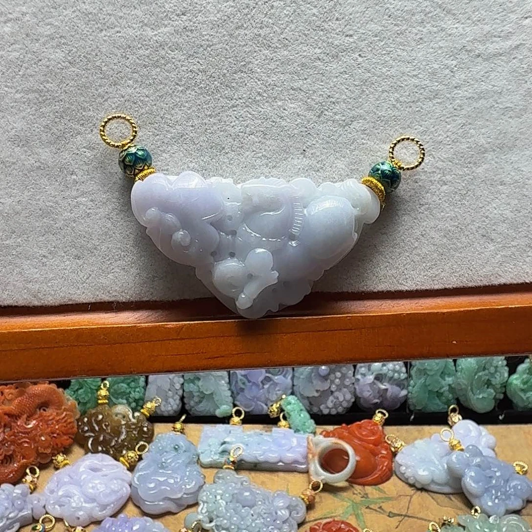 吊坠(赠链)未镶嵌翡翠