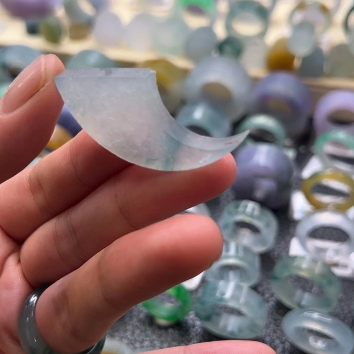 定制翡翠未镶嵌翡翠