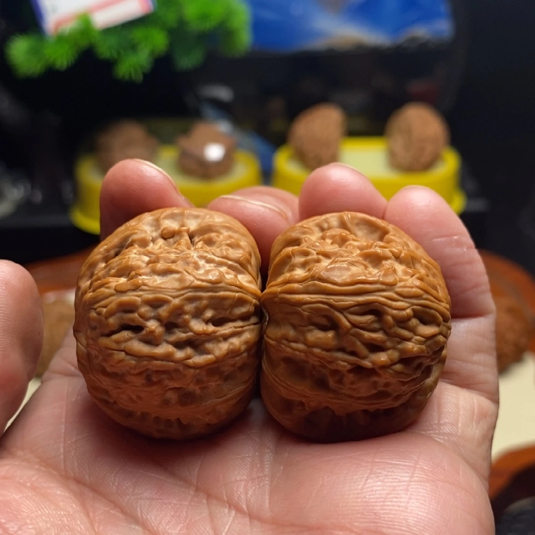 把件文玩核桃全品白狮子球白37