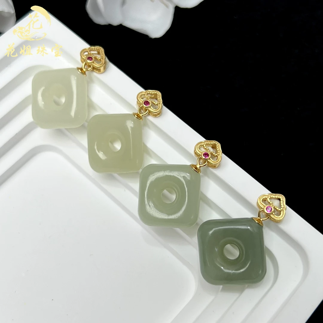 XY42天然和田玉S925银镶嵌精美吊坠18*18*5mm多样性发其一  情侣