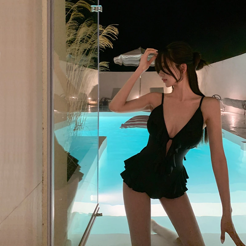 新款法式高级感纯欲风性感纯色高腰聚拢显瘦遮肚温泉连体泳衣女