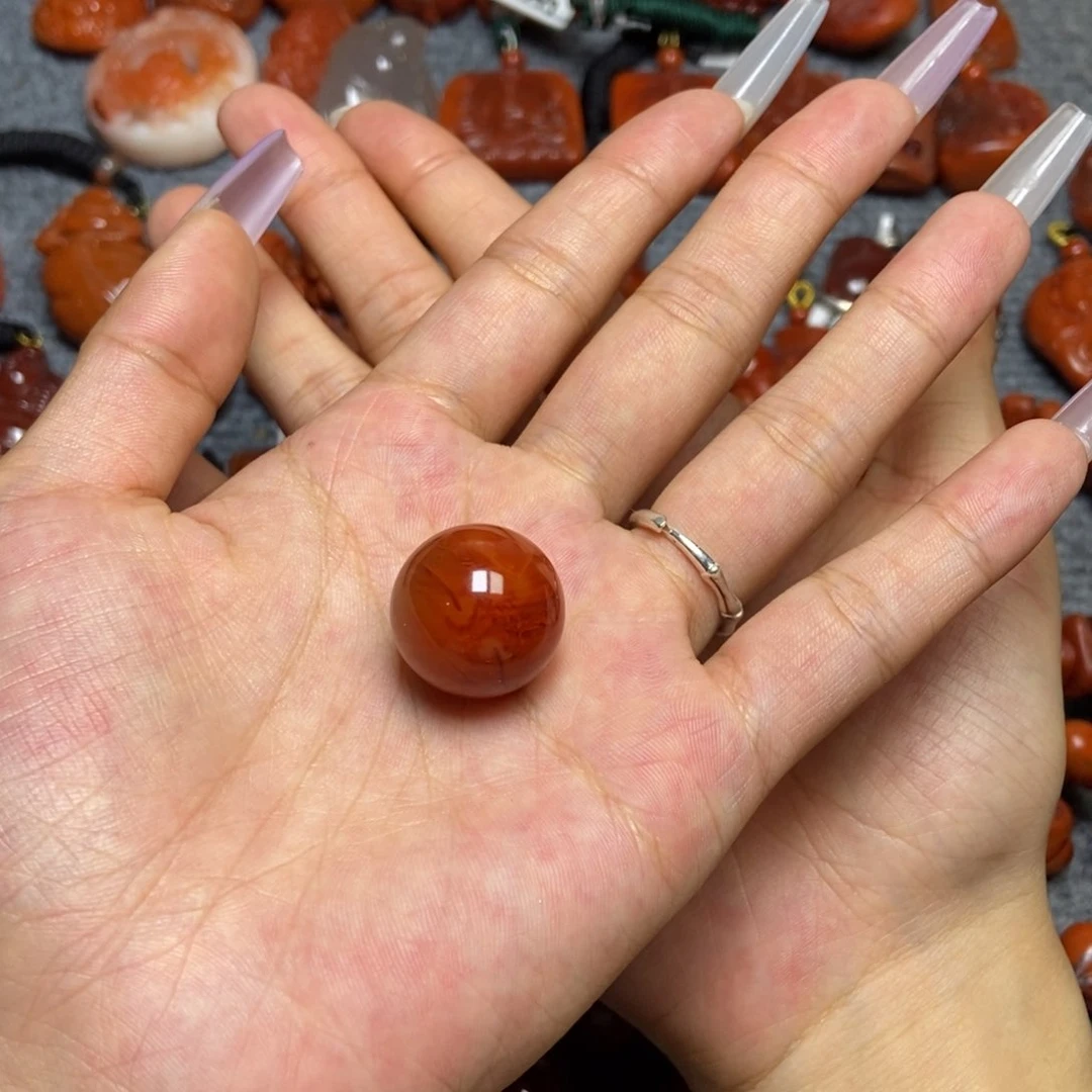 豌***豆南红玛瑙配饰未镶嵌