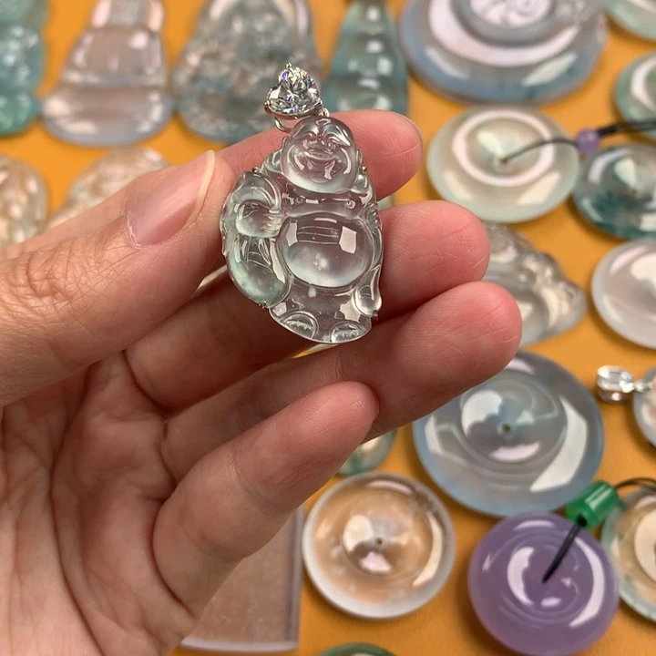 颈饰未镶嵌翡翠….