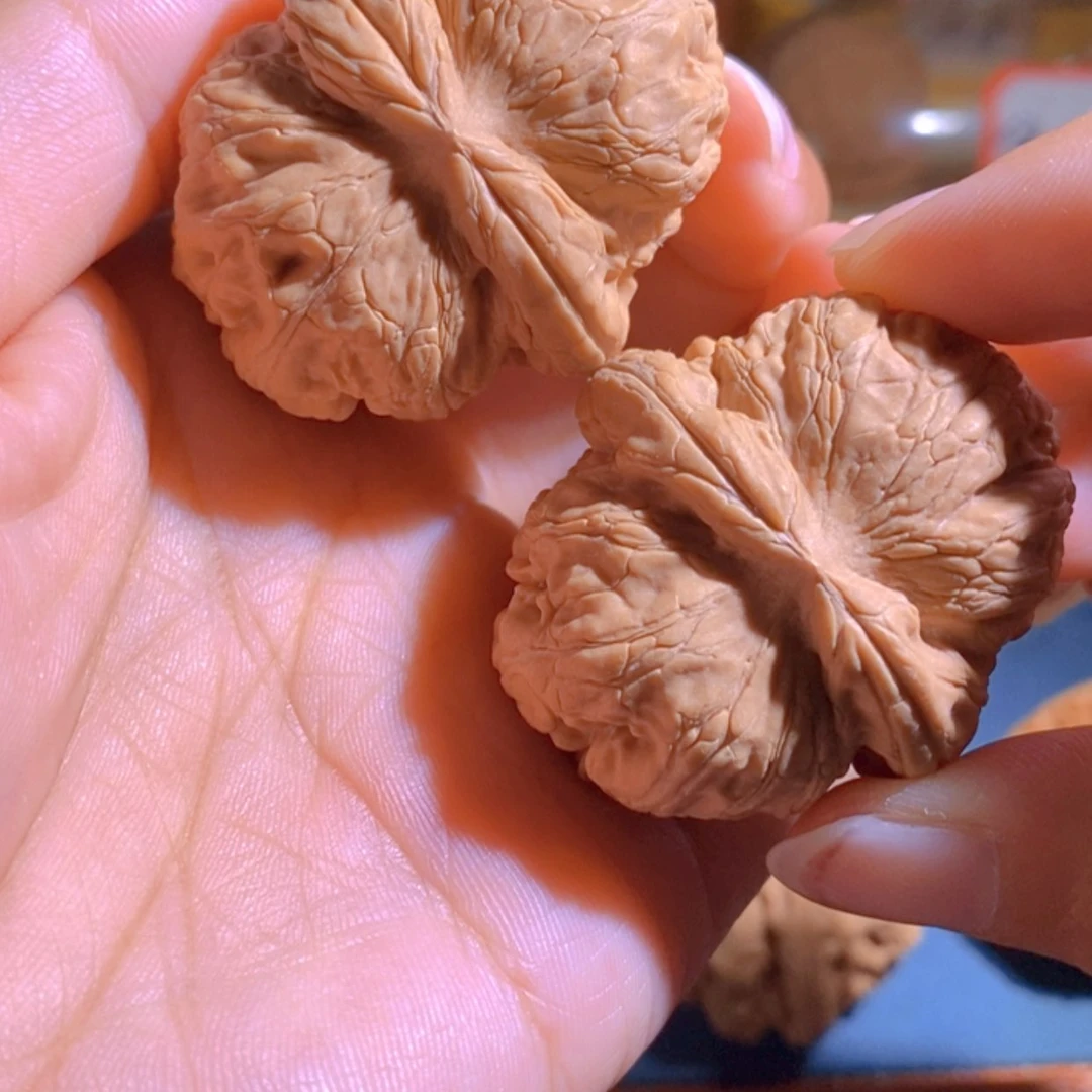 【闪购商品】文玩核桃吊坠小**圆元宝